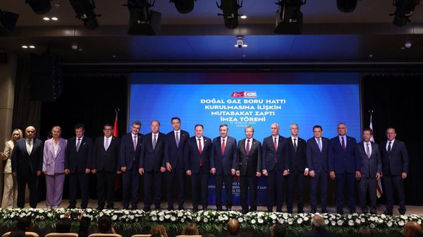 Türkiye-Kuzey Kıbrıs doğalgaz boru hattı anlaşması - Sputnik Türkiye