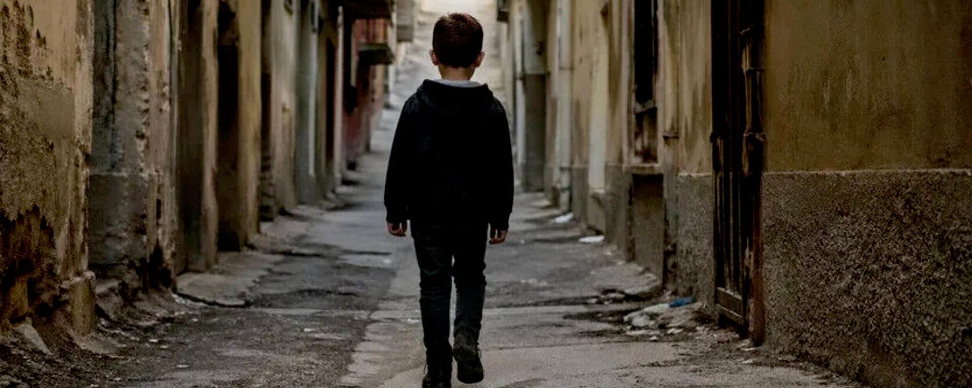 Suça sürüklenen çocuklar düzenlemesi TBMM'ye sunuldu: 15-18 yaş arasına müebbet hapis cezası verilebilecek - Sputnik Türkiye, 1920, 14.07.2026