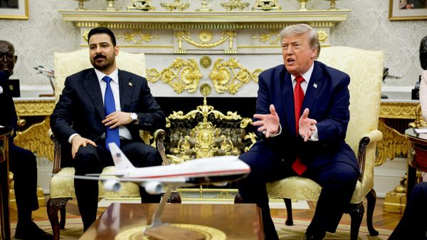 Trump ve Irak Başbakanı El Zeyidi - Sputnik Türkiye