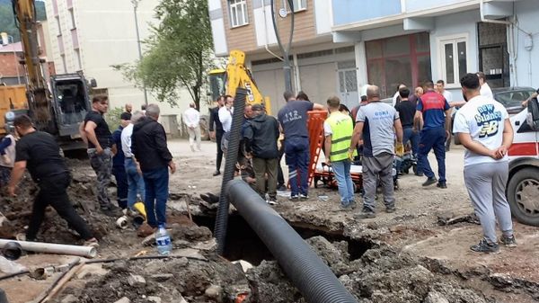 Ordu'da altyapı çalışmasında yaşanan göçükte 2 işçi yaralandı - Sputnik Türkiye