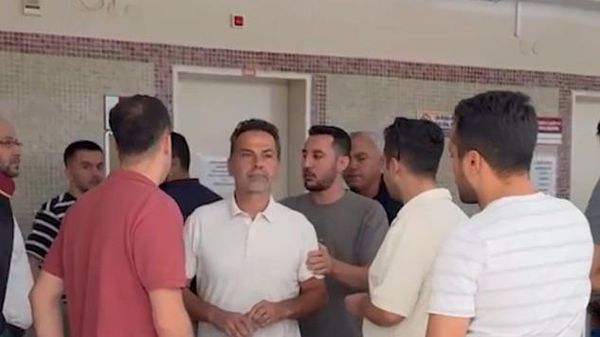Nasuh Mahruki - Sputnik Türkiye