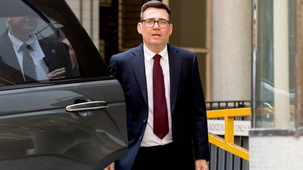  Andy Burnham - Sputnik Türkiye
