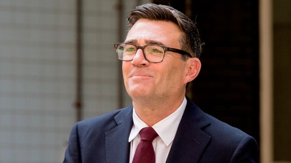  Andy Burnham - Sputnik Türkiye