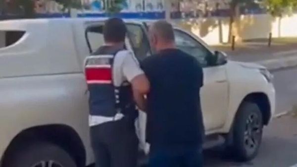 Ahbap Derneği'ne yönelik soruşturma kapsamında gözaltı - Sputnik Türkiye