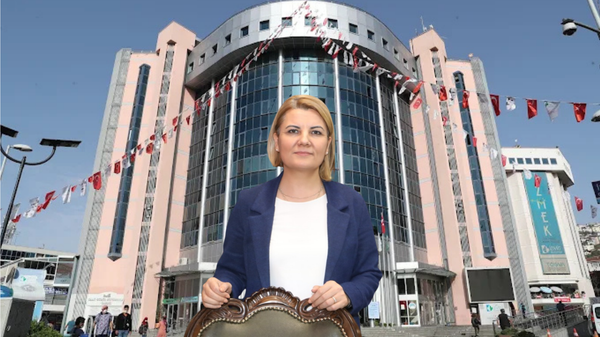 İzmit Belediyesine operasyon: Belediye Başkanı Fatma Kaplan Hürriyet'in de bulunduğu 31 kişiye gözaltı kararı - Sputnik Türkiye