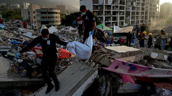 Venezuela'daki ikiz deprem felaketinde bilanço ağırlaşıyor - Sputnik Türkiye