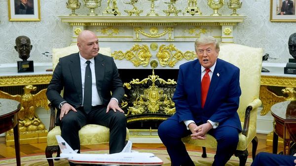 Joseph Avn ve Donald Trump - Sputnik Türkiye