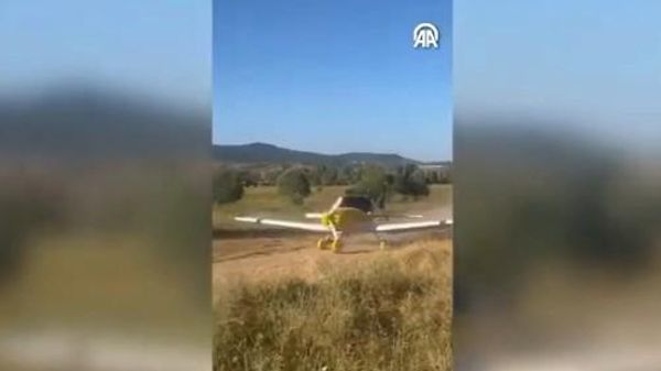 İş insanı özel uçağıyla köyüne uçtu - Sputnik Türkiye