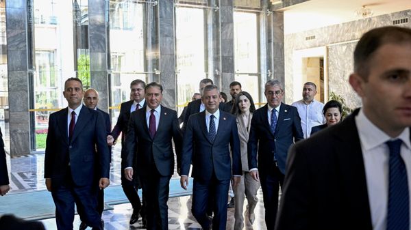 Özgür Özel - Sputnik Türkiye