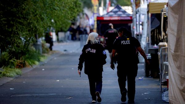 ABD'de yemek festivalinde düzenlenen silahlı saldırıda 2 kişi öldü, 5 kişi yaralandı - Sputnik Türkiye