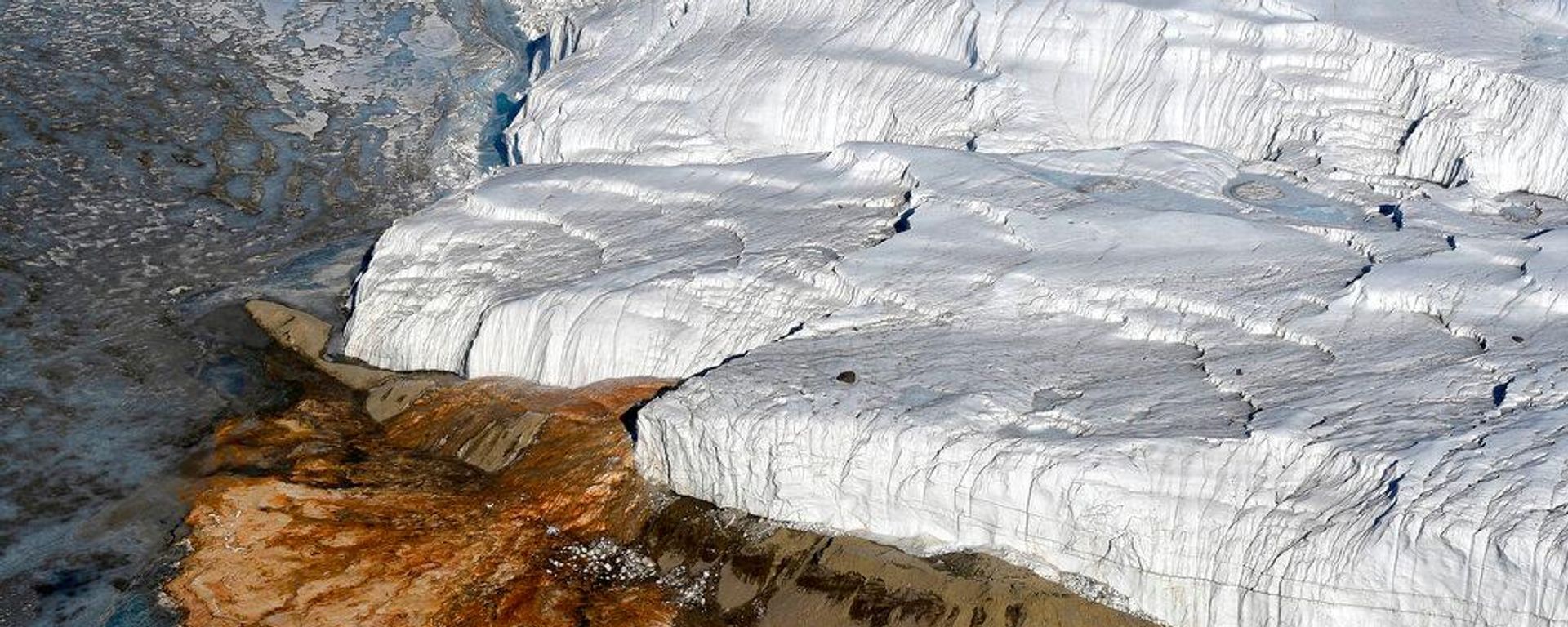 Antarktika'daki 'Kan Şelaleri'  - Sputnik Türkiye, 1920, 05.08.2026