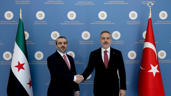 Dışişleri Bakanı Fidan, Suriye Dışişleri Bakanı Şeybani ile görüştü - Sputnik Türkiye