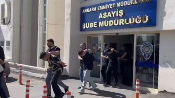 Ankara'da drift atan ve trafiği tehlikeye atanlar yakalandı: 11 kişi gözaltında - Sputnik Türkiye