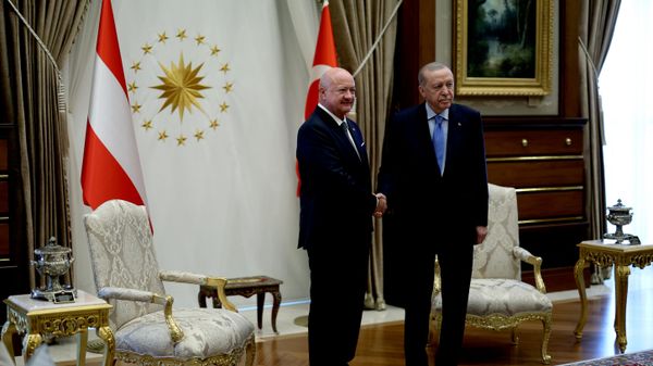 Erdoğan, Türkiye'yi ziyaret eden Avusturya Başbakanı Christian Stocker'i resmi törenle karşıladı. - Sputnik Türkiye