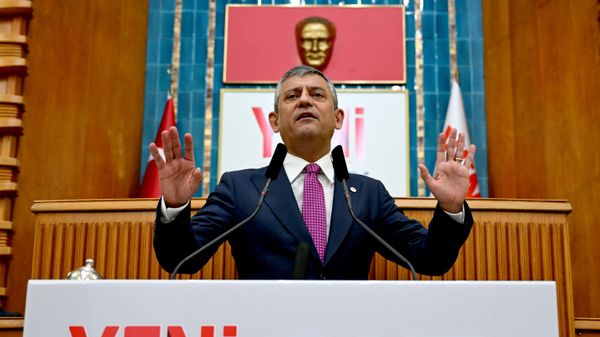 Özgür Özel - Sputnik Türkiye