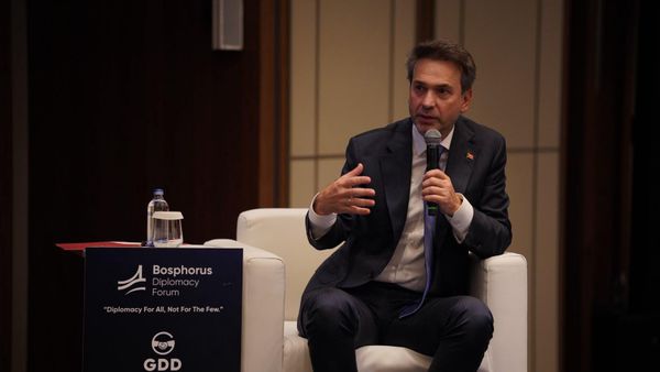 Enerji ve Tabii Kaynaklar Bakanı Alparslan Bayraktar - Sputnik Türkiye