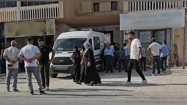 Mardin'in Nusaybin ilçesinde karısını bıçakla öldürdüğü iddia edilen kişi gözaltına alındı - Sputnik Türkiye