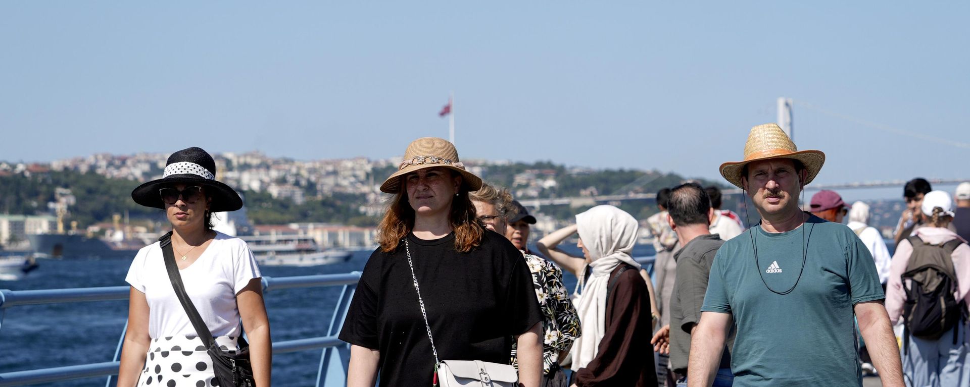 İstanbul'da sıcak hava - Sputnik Türkiye, 1920, 24.08.2026
