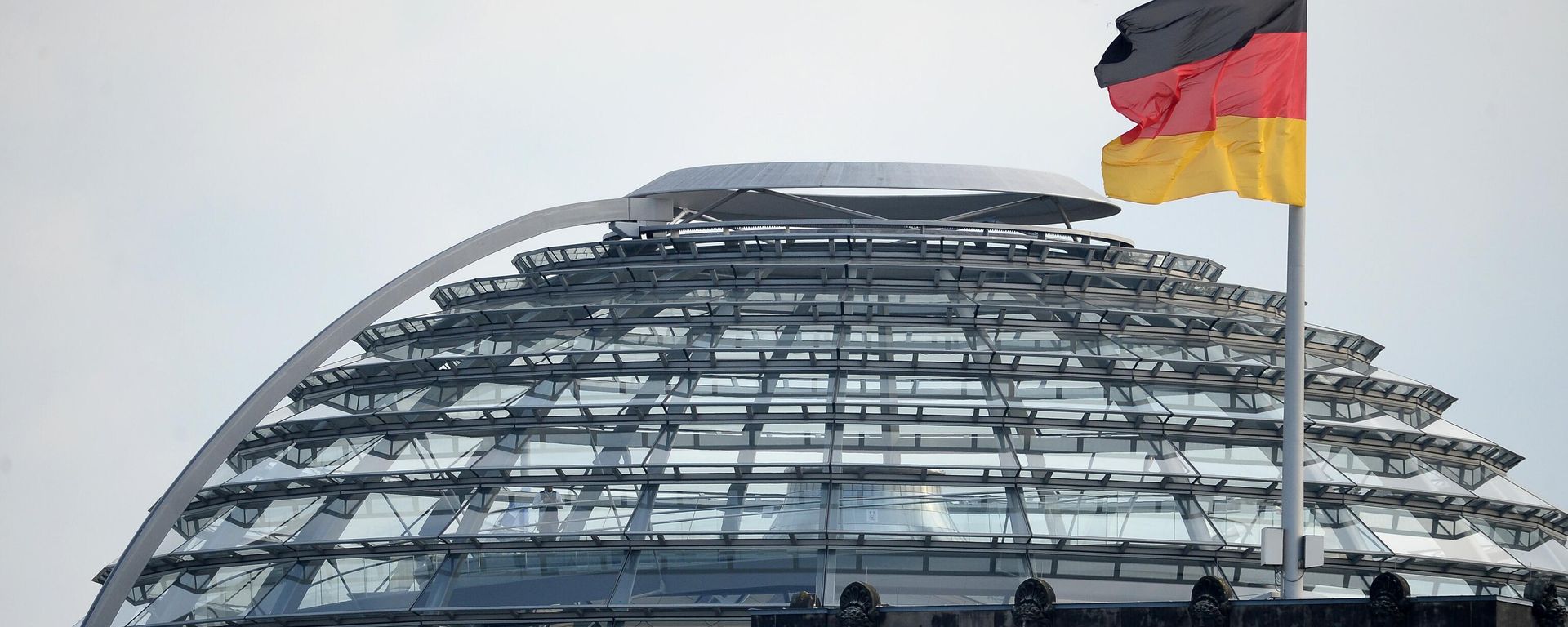German flag waves over the Reichstag - Sputnik Türkiye, 1920, 24.08.2026