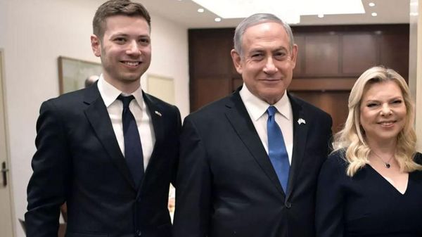 İsrail Başbakanı Binyamin Netanyahu ve ailesi - Sputnik Türkiye
