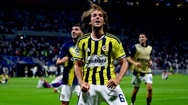 Fenerbahçeli futbolcu Matteo Guendouzi - Sputnik Türkiye