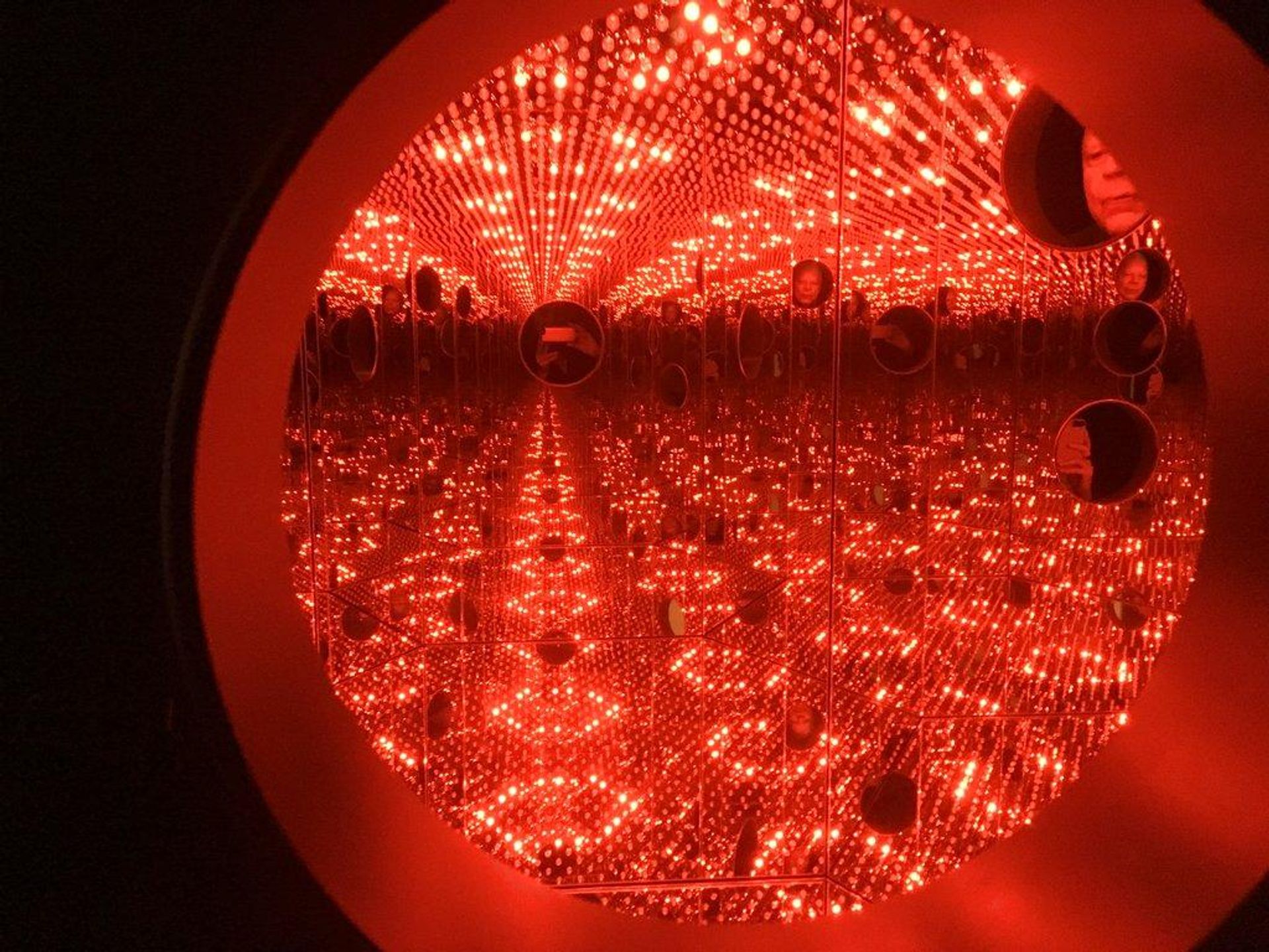 Yayoi Kusama - Sputnik Türkiye, 1920, 27.08.2026