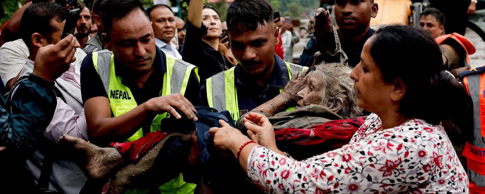 Nepal'deki selde can kaybı 270'e çıktı - Sputnik Türkiye, 1920, 27.08.2026
