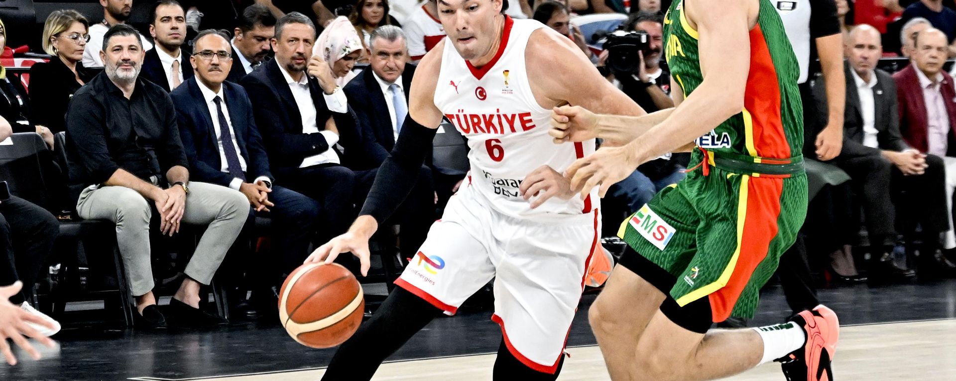 FIBA 2027 Dünya Kupası Avrupa Elemeleri 2. Tur J Grubu'ndaki ilk maçında A Milli Erkek Basketbol Takımı Ve Litvanya karşılaştı - Sputnik Türkiye, 1920, 28.08.2026