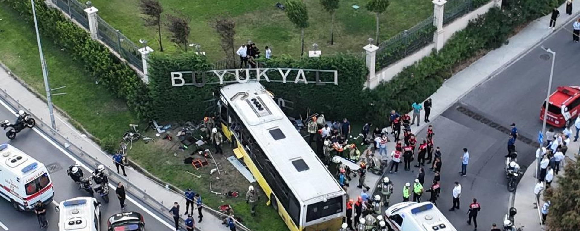 Zeytinburnu’nda 2 kişinin öldüğü İETT kazasında otomobil sürücüsüne gözaltı - Sputnik Türkiye, 1920, 29.08.2026