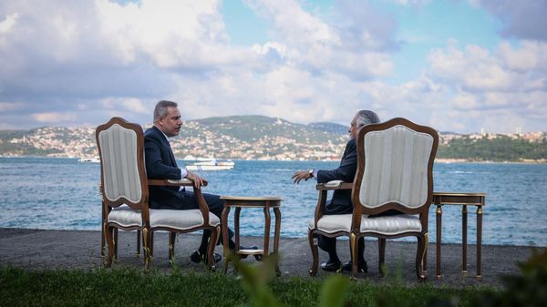 Dışişleri Bakanı Hakan Fidan, Dışişleri Bakanlığı’nın İstanbul Temsilciliği’nde Pakistan Dışişleri Bakanı Ishaq Dar ile bir araya geldi - Sputnik Türkiye