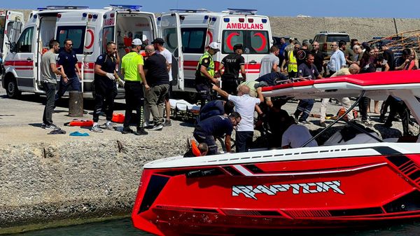 Girne açıklarında alabora olan gemiyle ilgili arama kurtarma çalışmaları - Sputnik Türkiye