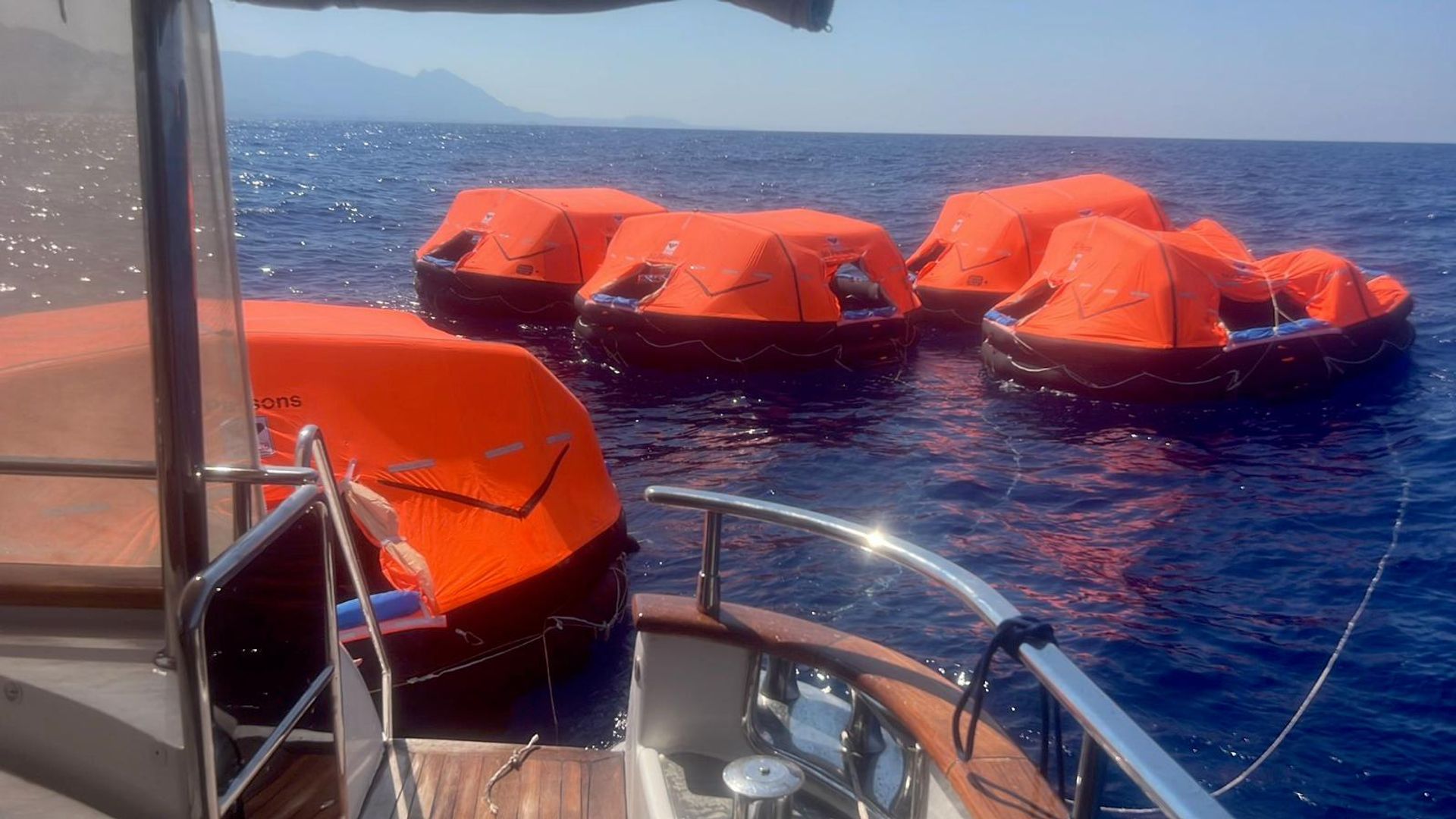 Girne açıklarında alabora olan gemi - Sputnik Türkiye, 1920, 31.08.2026