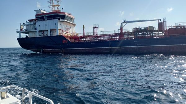 Marmara Denizi’nde iki gemi çarpıştı: 10 kişilik mürettebat için arama kurtarma çalışması sürüyor - Sputnik Türkiye
