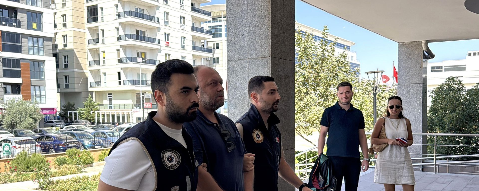 Edirne Belediyesi'nin CHP’li meclis üyesi ve imar komisyonu başkanı Engin Yağcılar, bir müteahhitten rüşvet istediği iddiasıyla tutuklandı. - Sputnik Türkiye, 1920, 02.09.2026