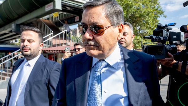 Melih Gökçek - Sputnik Türkiye