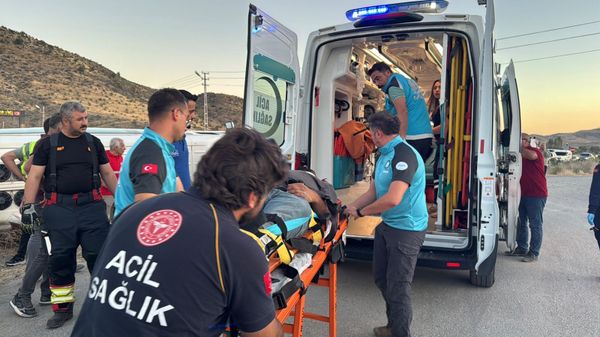 Kırıkkale'de işçi servisi devrildi - Sputnik Türkiye