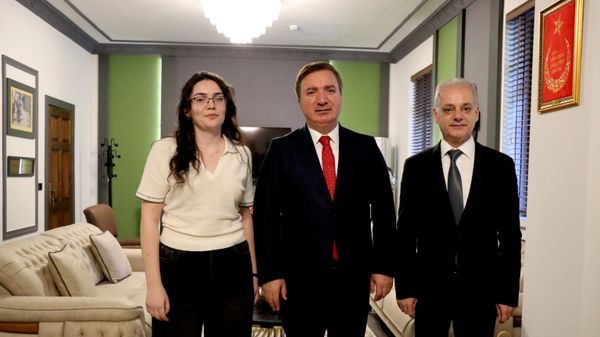 Nida Nur Nergiz  - Sputnik Türkiye