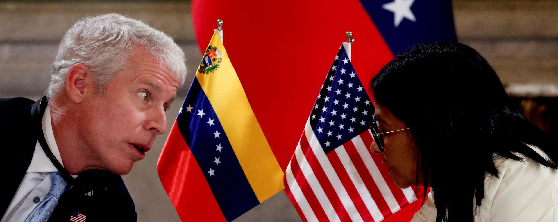 ABD Enerji akanı Chris Wright ve Venezuela Geçici Devlet Başkanı Delcy Rodriguez - Sputnik Türkiye, 1920, 08.09.2026