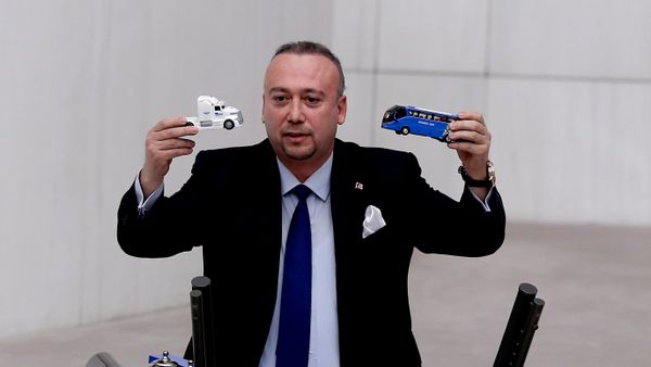 Özkan Yalım - Sputnik Türkiye