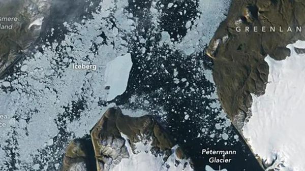 Landsat uydusu tarafından çekilen Petermann Buzulu''nun ayrılma görüntüsü - Sputnik Türkiye