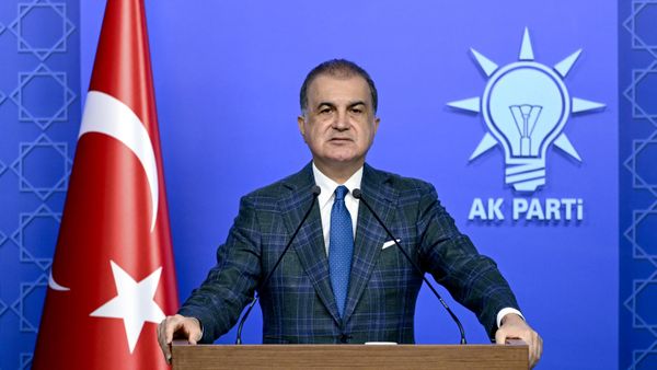 AK Parti Genel Başkan Yardımcısı ve Parti Sözcüsü Ömer Çelik - Sputnik Türkiye