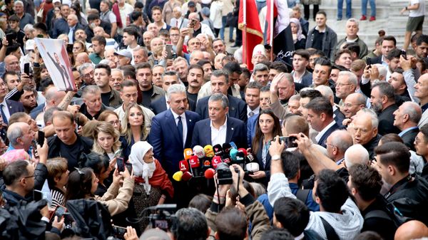 Yeni Parti Genel Başkanı Özgür Özel - Sputnik Türkiye
