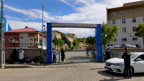Bingöl'ün Solhan ilçesinde bir lisenin pansiyonunda meydana gelen asansör kazasında 1 öğrenci yaralandı - Sputnik Türkiye
