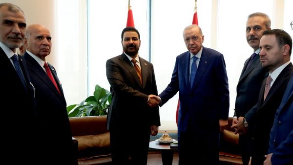 Cumhurbaşkanı Recep Tayyip Erdoğan ve Irak Başbakanı Ali ez-Zeydi - Sputnik Türkiye