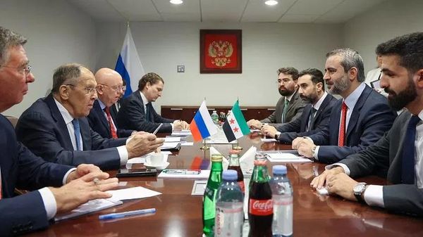 Lavrov ile Şeybani, Rusya-Suriye ilişkilerini görüştü

 - Sputnik Türkiye