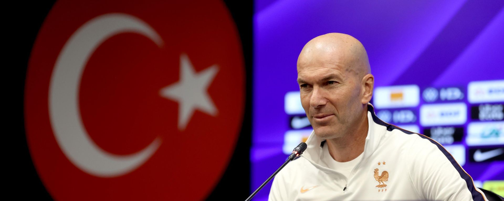  Fransa Milli Takımı Teknik Direktörü Zinedine Zidane - Sputnik Türkiye, 1920, 24.09.2026