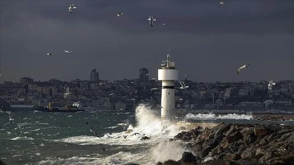 Marmara Denizi'nde akşam saatlerinde fırtına uyarısı - Sputnik Türkiye