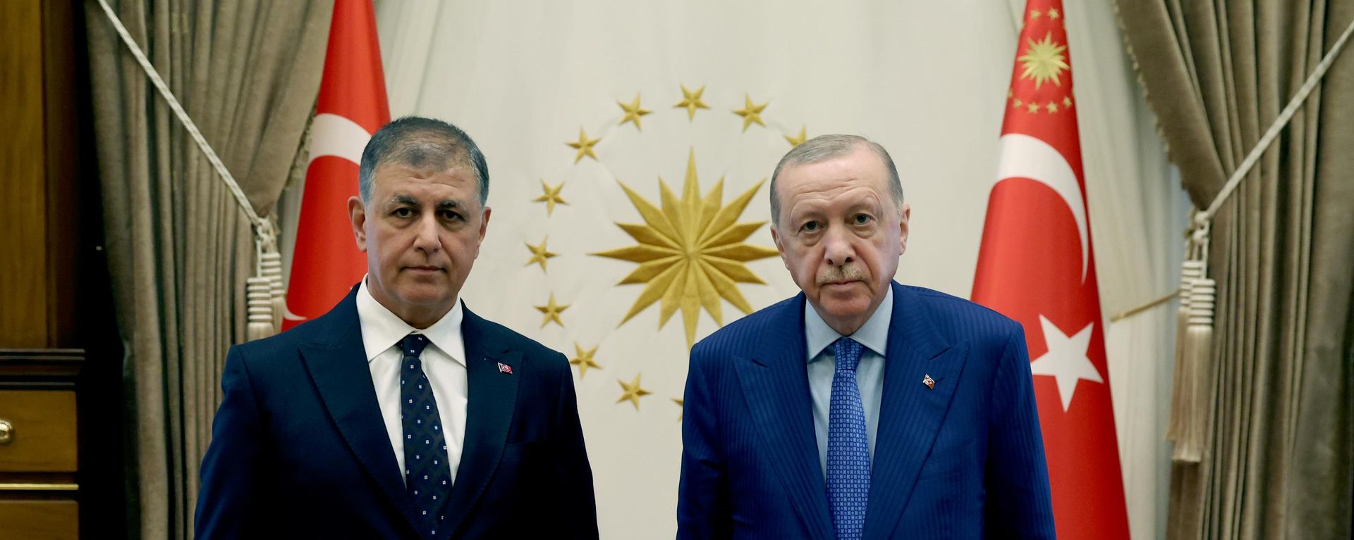 Cumhurbaşkanı Erdoğan, İzmir Büyükşehir Belediye Başkanı Cemil Tugay'ı, Cumhurbaşkanlığı Külliyesi'nde kabul etti - Sputnik Türkiye, 1920, 05.10.2026