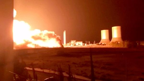 Şam termik santrale doğalgaz taşıyan boru hattı patlama - Sputnik Türkiye