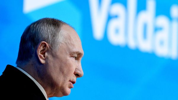 Rusya lideri Putin, Valday Uluslararası Tartışma Kulübü'nün 23. yıllık toplantısının ana oturumunda konuştu - Sputnik Türkiye